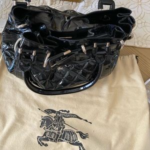 Burberry hand bag🌹🌹